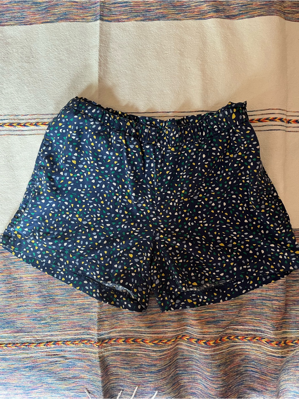 Banana Republic Navy Blue Patterned 55% Linen High-Waist Women’s Shorts